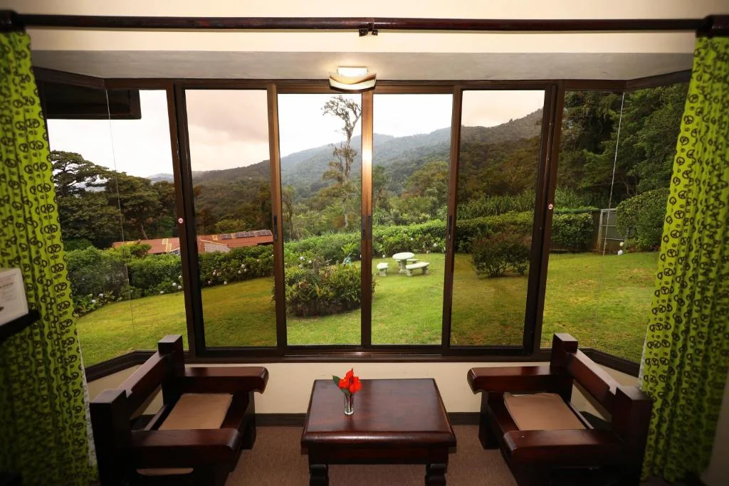 Suite with Mountain View